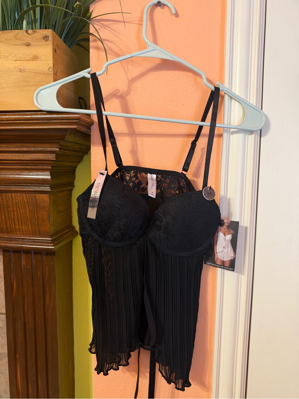 Black Lace & Pleated Chemise Lingerie - Women's Intimates - Marilyn Monroe